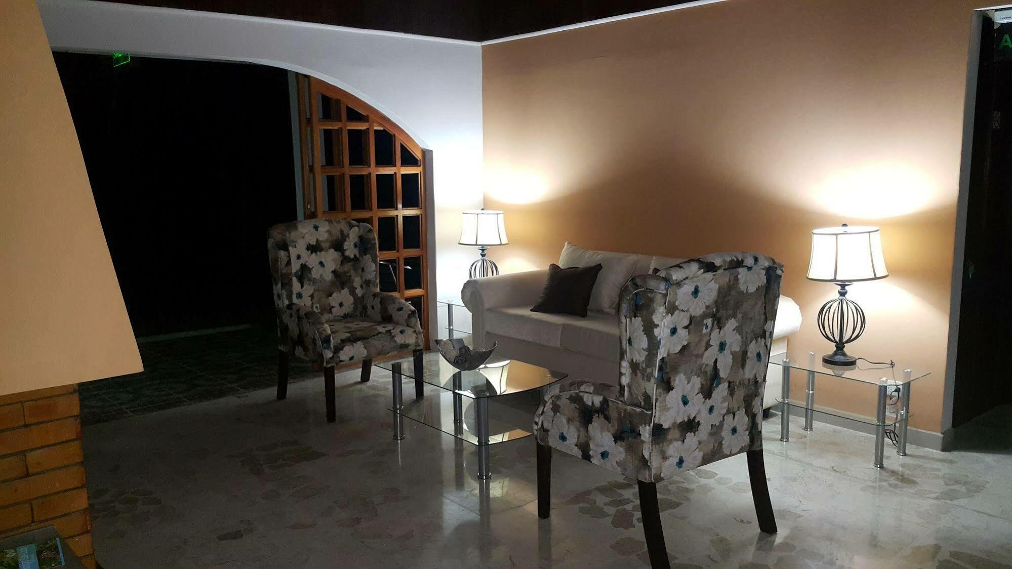 Hotel Portal Colonial 산호세 외부 사진